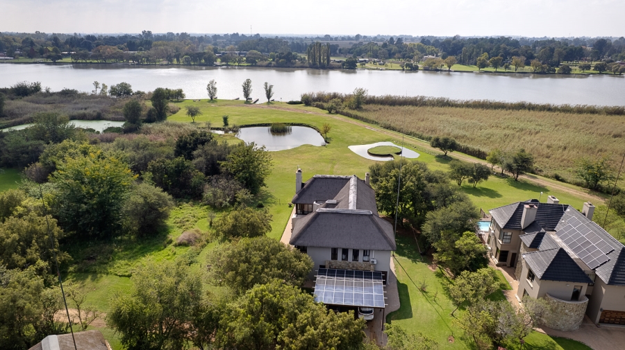 5 Bedroom Property for Sale in Cloudy Creek Free State